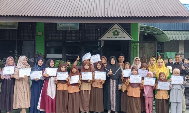 MIN 8 Kota Medan Apresiasi Suksesnya Lomba Class Meeting dan Berikan Penghargaan kepada Siswa Berprestasi